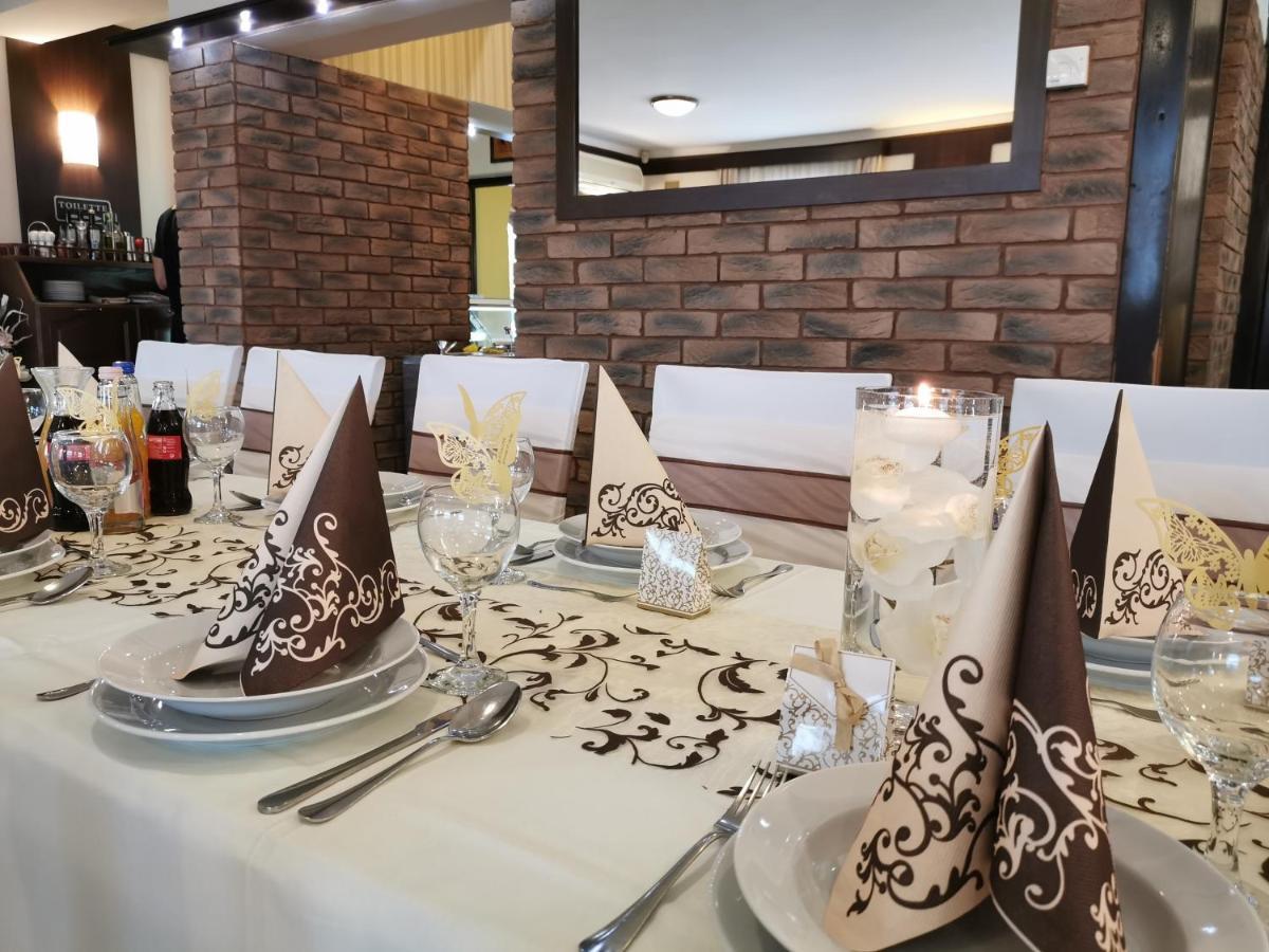 Patyi Etterem Es Hotel Bögöte المظهر الخارجي الصورة
