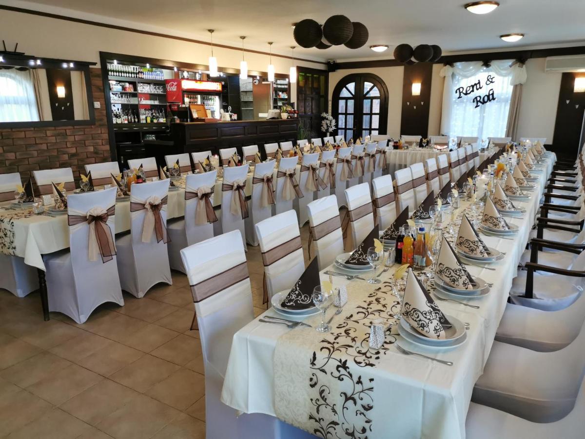 Patyi Etterem Es Hotel Bögöte المظهر الخارجي الصورة