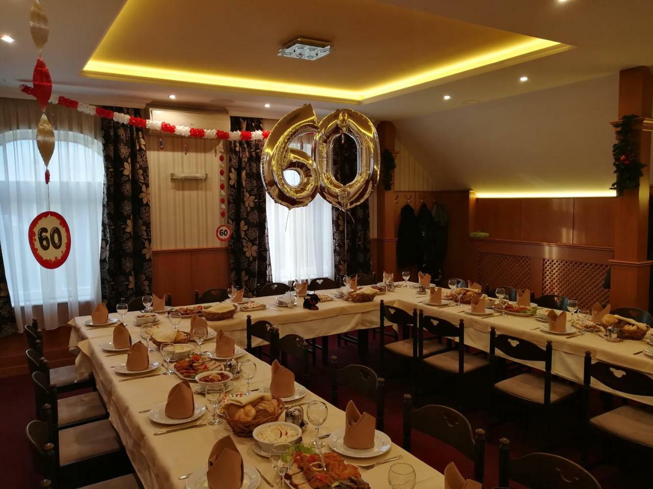 Patyi Etterem Es Hotel Bögöte المظهر الخارجي الصورة